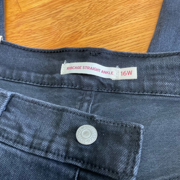 Levi's women's ribcage straight ankle jeans 16w Washed Black Classic Timeless - Picture 4 of 16